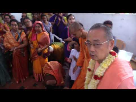 HH Bhanu Swami Maharaj arrives at ICC for New temple opening.