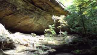 preview picture of video 'Amazing Old Man's Cave Part 1, Hocking Hills State Park, Logan, Ohio'