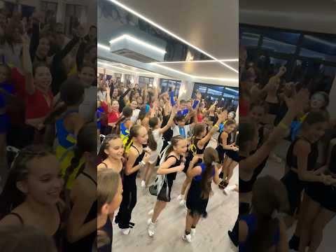 「Let's Dance」: プロの挑戦は観客とともに行われます