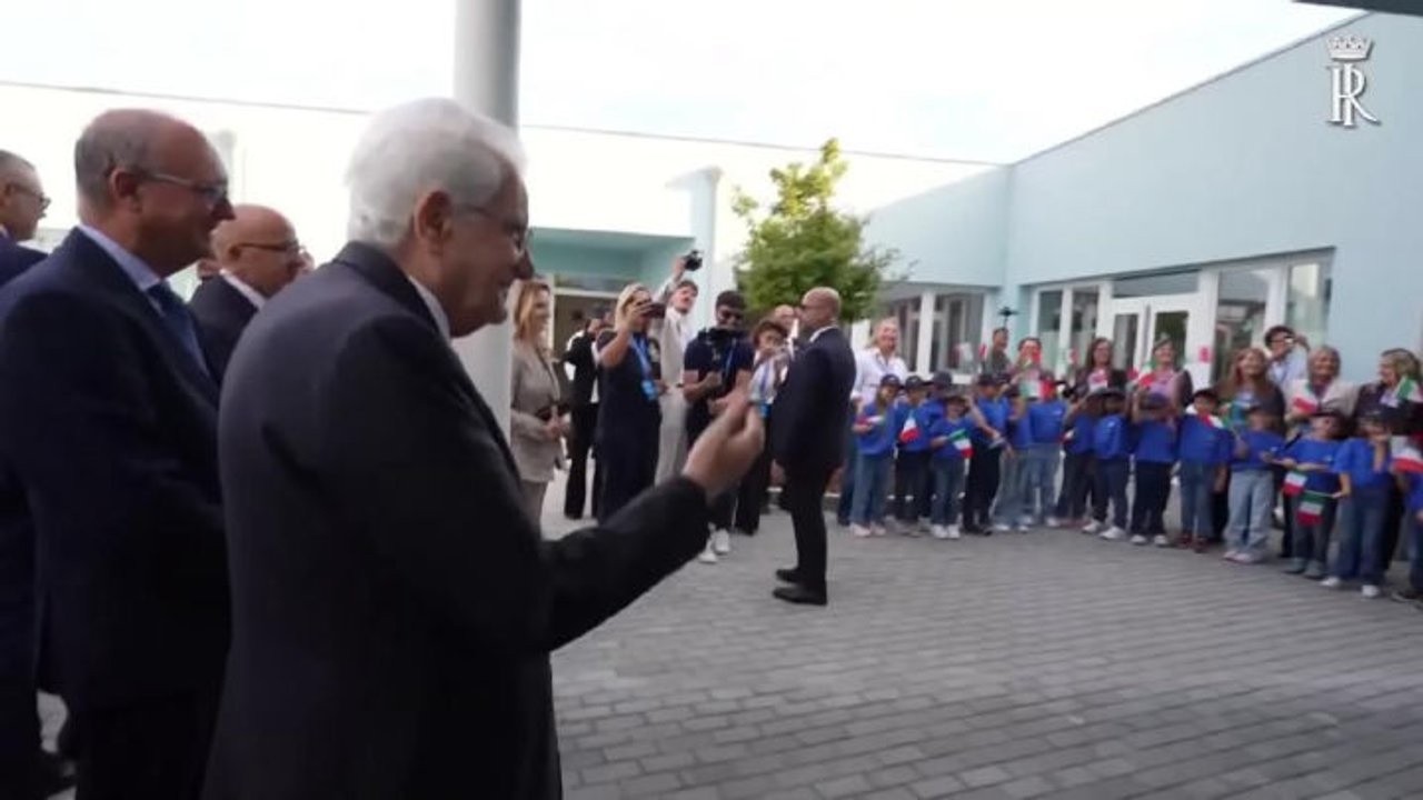 I bambini di Amatrice a Mattarella: Rimettiamo il Sì alla fine dell'Inno?