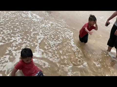 Ananth and Bilwa - Beach