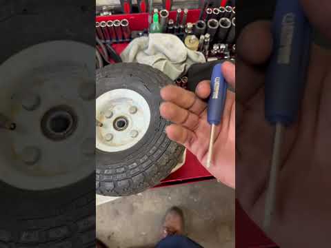 Steelman valve core removal tool