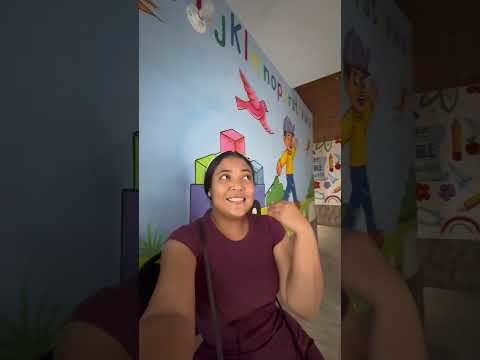 Isabella hace un examen para entrar a un colegio