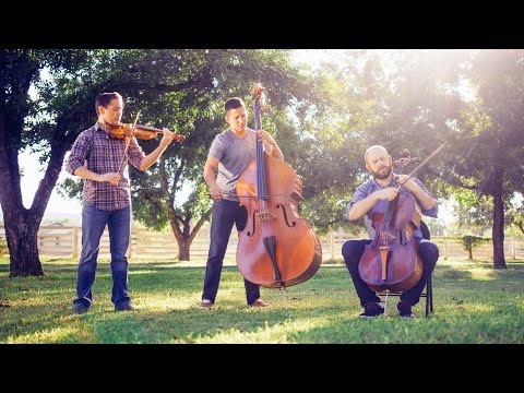 Photograph - Ed Sheeran (cello/bass/violin cover by Simply Three) - in 4K