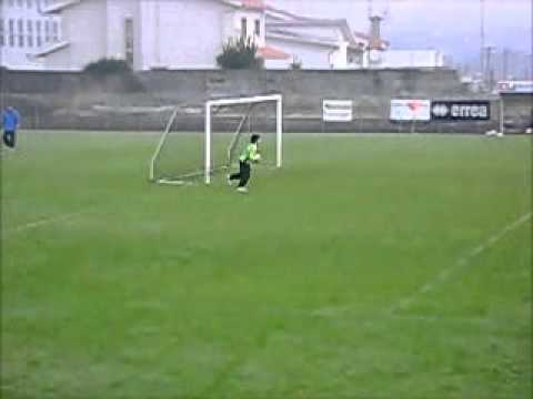 F. C. Famalicão, Fut7, Escolas A - 2011 (Joane, - Famalicão).wmv