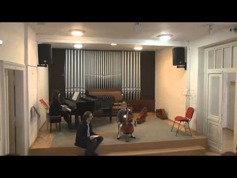 Kateřina Prokopová hraje na třídní předehrávce