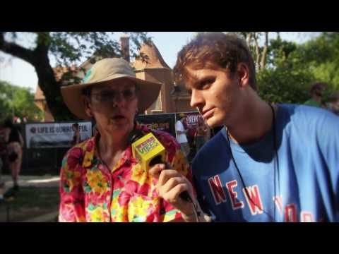 Mac DeMarco Connects with Fans at P4k  | Weird Vibes Ep18