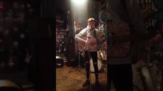 Sam Wright - Fast Car (Tracy Chapman cover) live @Shack'd Up