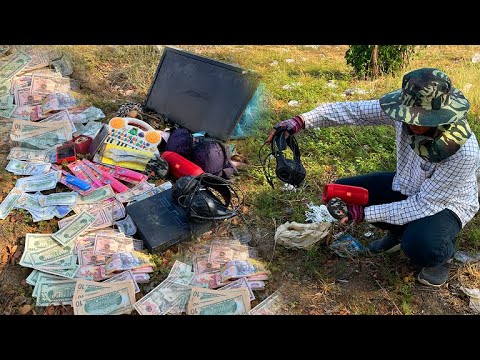 Nice😍 found Money $$ Speaker JBL ,Monitor , PS2 & headset Abandoned At The Landfill