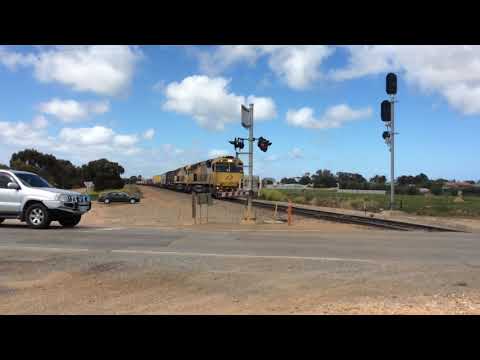 Aurizon 6MP1 6023 6027 pass Two wells on 2017