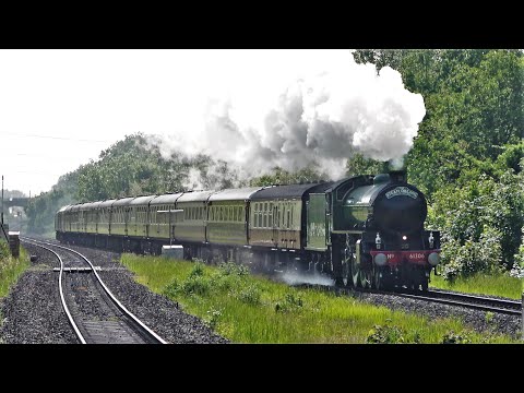 LNER B1 61306 Mayflower on Steam Dreams Excursion: LONDON to OXFORD