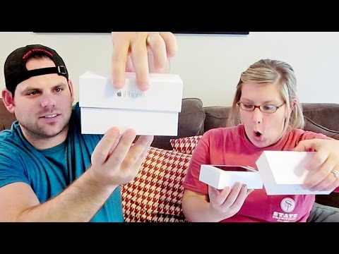 COUPLES IPHONE 6 UNBOXING! Video