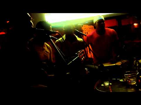 Pagode fora de casa - Temporal/Mina de Fé