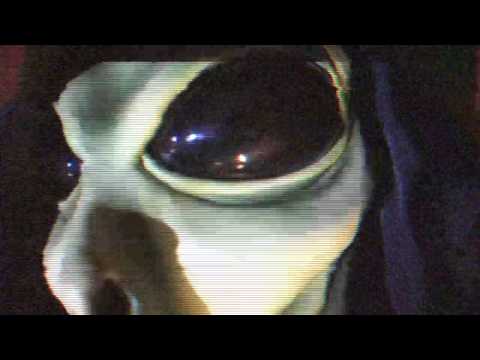 Algum contato, Oui Madame. (CLIPE OFICIAL)