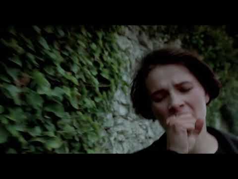 Juliette Binoche on Three colors: Blue