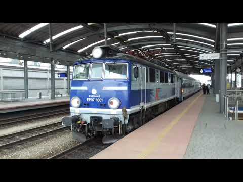 EP07-1001 z InterCity Bolko opuszcza Katowice