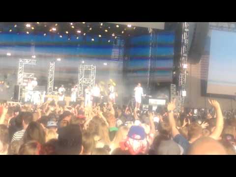 Blockfest 2015 - Elastinen & Samuli Edelmann - Peggy