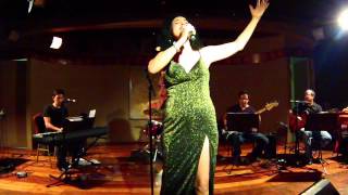 HANNA DINDI SHOW O AMOR É BOSSA NOVA  HOMENAGEM A JOÃO GILBERTO FORTE DE COPACABANA RJ