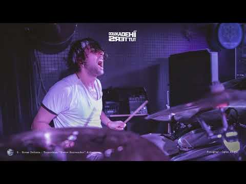 Dolu Kadehi Ters Tut -  Biraz Delisin (Audio)