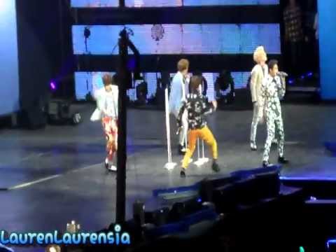 130309 SHINEE - DREAM GIRL @ MUBANK JKT