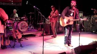 Deryl Dodd - I'll Fly Away  (with Savannah Alverson)