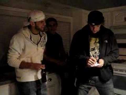 download lagu mp3 mp4 Fat Man Bending Over, download mp3 Fat Man Bending Over free downloadn, video klip Fat Man Bending Over