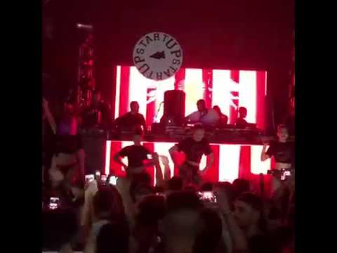 LOCO DICE plays "Last Vision & Larsen Factory - Silent (Nukem Remix)" @ Golden Gate, Naples (IT)