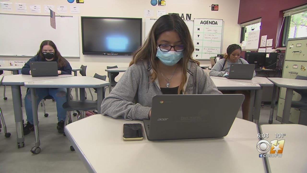 CDC Recommends Students Mask Up When They Go Back To School