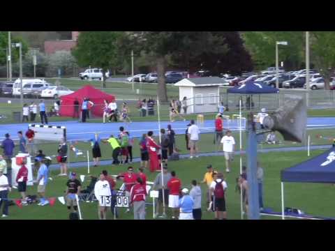 Mead Girls Track 2011 Regional 400M Final - Kylie Drynan, Baylee Mires