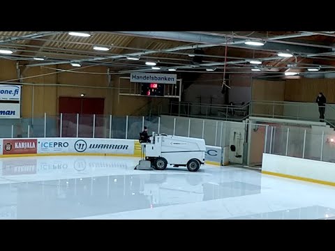 8.12. Jeppis Hockey - Hela-Kiekko | Erä 2