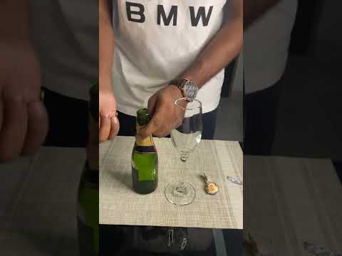 Moet Champagne Pouring#moet#champagne