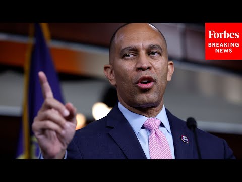 Video | WATCH LIVE: Hakeem Jeffries Holds A Press Briefing As Trump Boat Strike Controversy Intensifies
