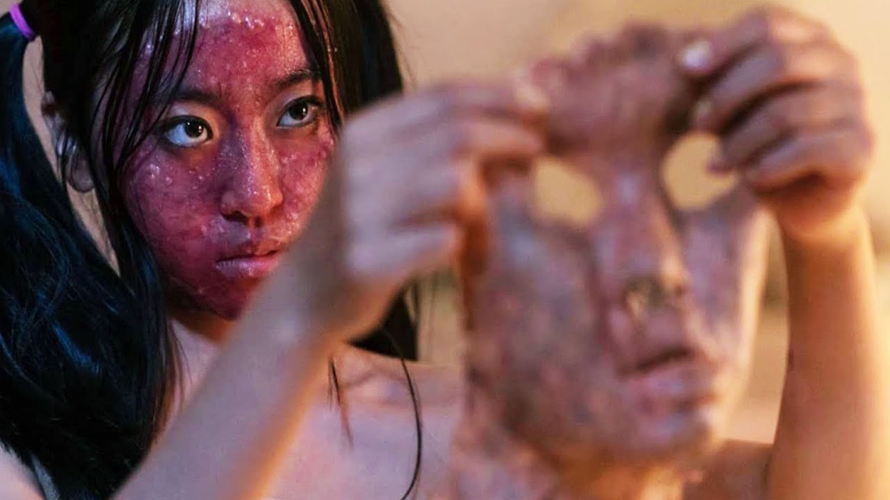 A Chinese Girl Changes Her Ethnic Appearance In An Extreme Way Because Of Insecurity