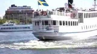 preview picture of video 'Start of a Stockholm Sightseeing Ship'