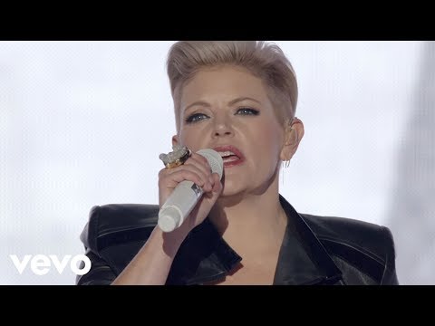 The Chicks - Cowboy Take Me Away (Live from MMXVI Tour)