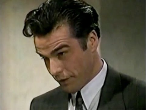 Olivia kidnaps Robin