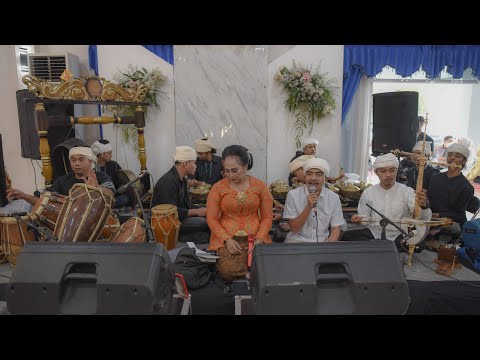 Kliningan SoloyongArt (Wangsit Siliwangi - Arum Pujianingsih & Fahmi Ruhyatna)