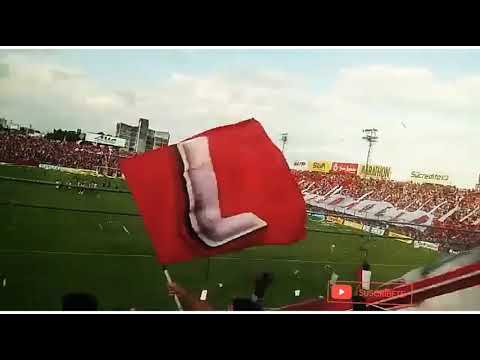 "Así se vive un partido de San Martín de Tucumán en el estadio más caliente del paísðŸ”¥ðŸ‡¦ðŸ‡¹" Barra: La Banda del Camion &bull; Club: San Martín de Tucumán