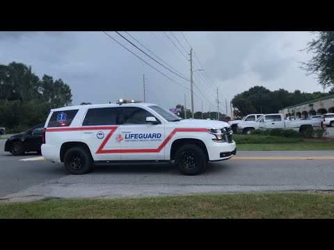 Lifeguard EMS Supervisor Responding to a Medical.