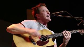 Shim Moore Performs &#39;Crucified&#39; at Star City Studios