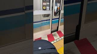 久しぶりの日本の電車#shorts #メルボルン生活 #久しぶり #日本 #電車 #赤ちゃんのいる生活
