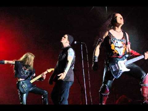 Venom & Phil Anselmo - Die Hard (Live @ Gods Of Metal Festival, Milan, Italy, June 1st 2006).wmv