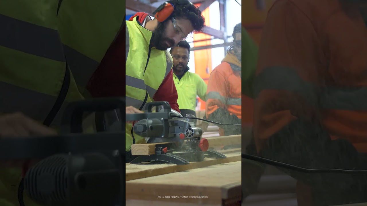 Do you want to become a 'Certified Carpenter'? Discover 'Certificate III in Carpentry' at VIT!