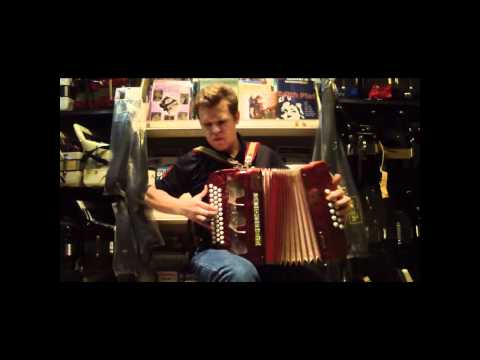 1132 - Red Delicia Favorit Diatonic ADG Helikon MMM 12 $1195