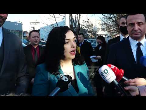 KOSOVA, 14 VJET E PAVARUR, KRERËT E SHTETIT NDEROJNË DËSHMORËT  - News, Lajme - Kanali 7