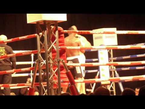 Danyo Ilunga vs. Daniel Török 10.03.2012 Round 2