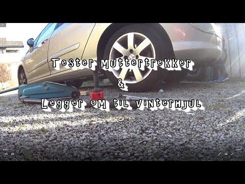 Tester muttertrekker & legger om til vinterhjul