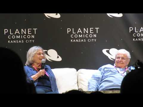 William Daniels / Bonnie Bartlett panel Fri 3-17-23 Planet Comicon Kansas City