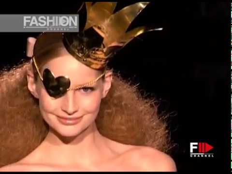 ANDRES SARDA Fall 2010 Madrid - Fashion Channel