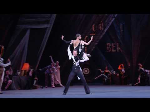 THE GOLDEN AGE - Bolshoi Ballet in Cinema - Nina Kaptsova and Mikhail Lobukhin